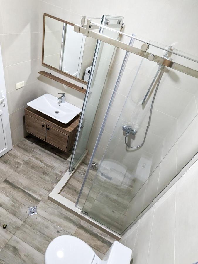 Brand New Apartment In Kutaisi Eksteriør billede
